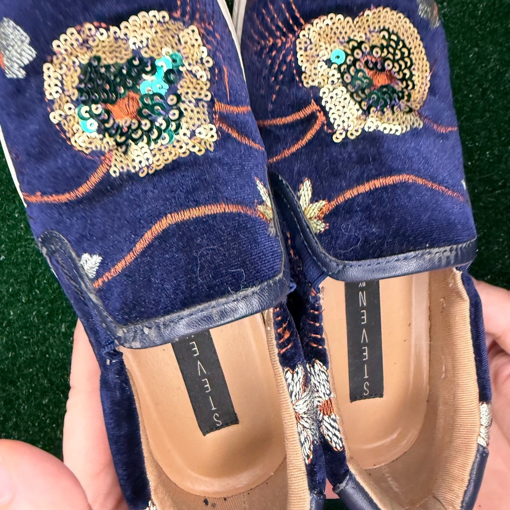 STEVEN by Steve Madden Tatum Navy Velvet Floral Sequin Slip On Sneakers Size 6 - Picture 2 of 8